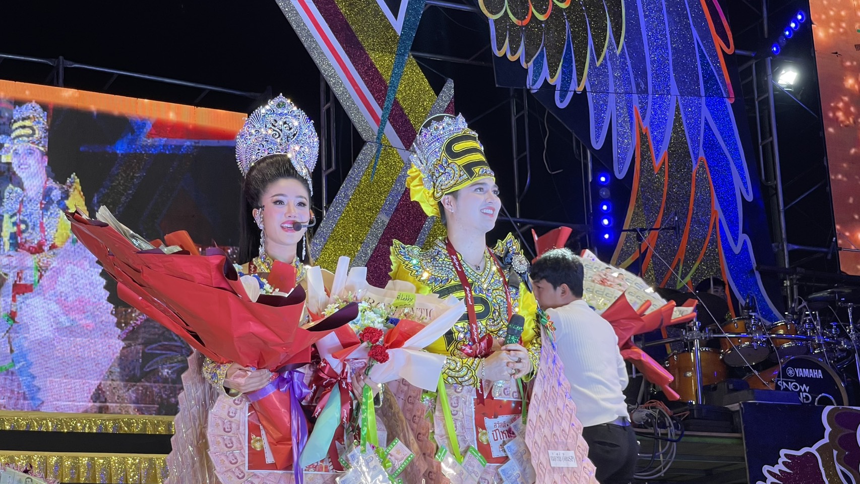 รองผู้ว่าฯ ชัยนาท เปิดงาน "หมอลำซิ่ง x ลิเก" ผสมผสานศิลปะสองภาค ชูซอฟต์พาวเวอร์ท้องถิ่น กระตุ้นเศรษฐกิจริมเขื่อนเรียงหินรับปีใหม่ 69